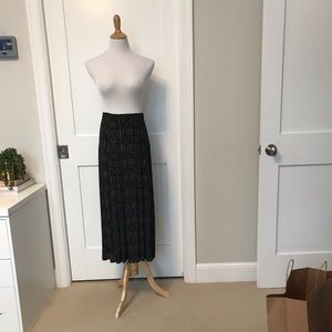 Banana Republic pleated midi skirt